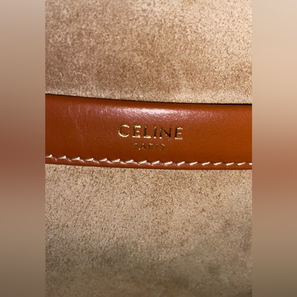 Celine Cabas Thais in Shearling with Triomphe Embroideries - Picture 4 of 7